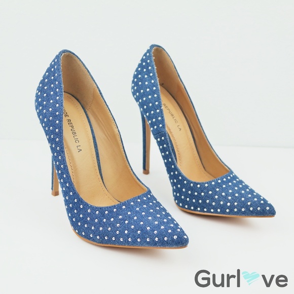 Shoe Republic LA Shoes - Shoe Republic LA Navy Dare Pump Size 7.5